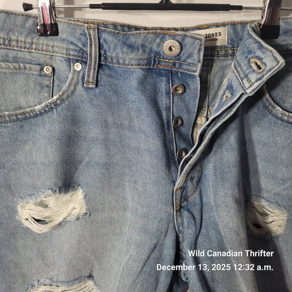 Jack & Jones 36 Light Blue Distressed Denim Shorts Raw Hem Button Fly - Picture 3 of 6
